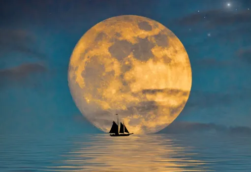 La Lune à voile