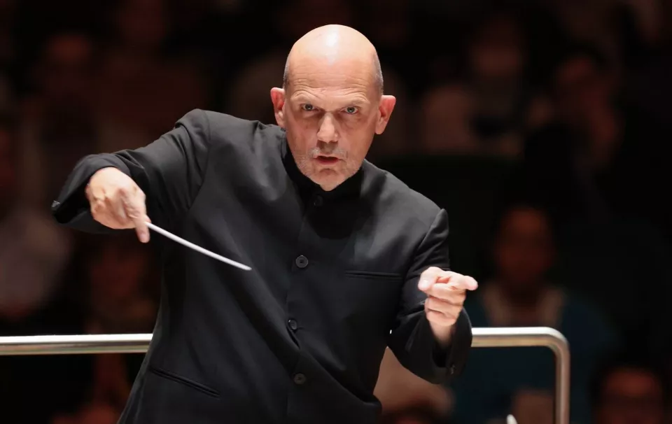 Jaap van Zweden_Desmond Chan & Keith Hiro-HK Phil