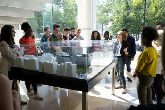 Visite guidée de la Maison de la Radio et de la Musique Visite guidée de la Maison de la Radio et de la Musique
