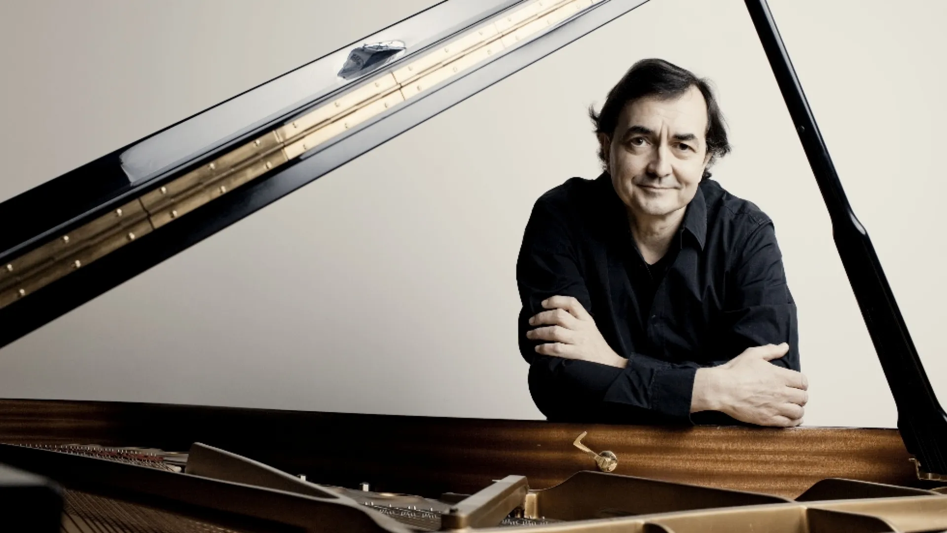 Pierre-Laurent Aimard
