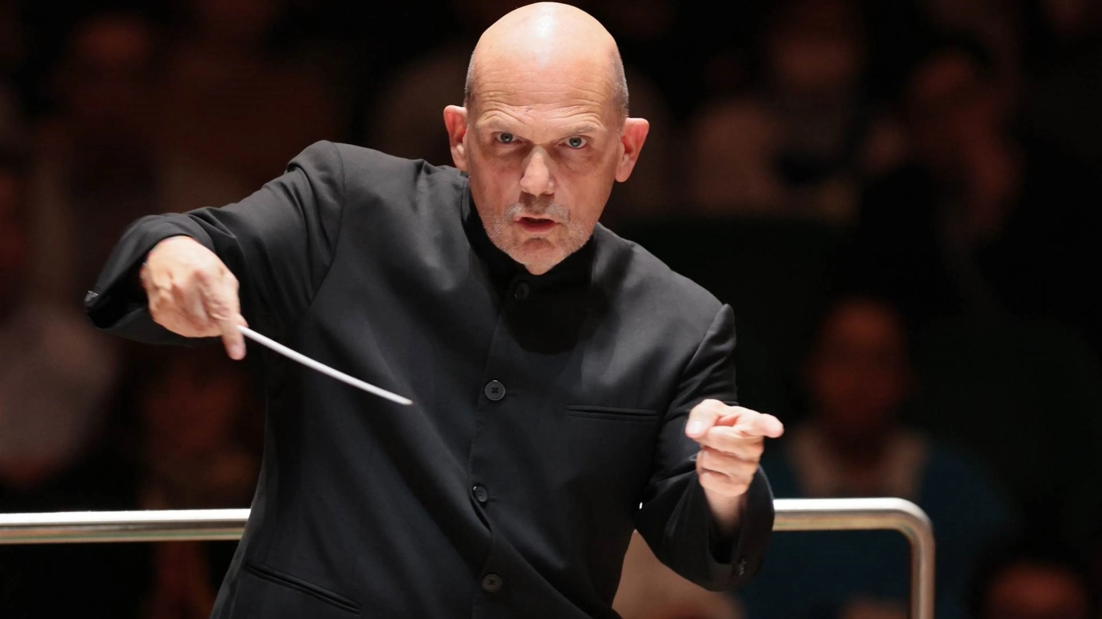 Jaap van Zweden_Desmond Chan & Keith Hiro-HK Phil