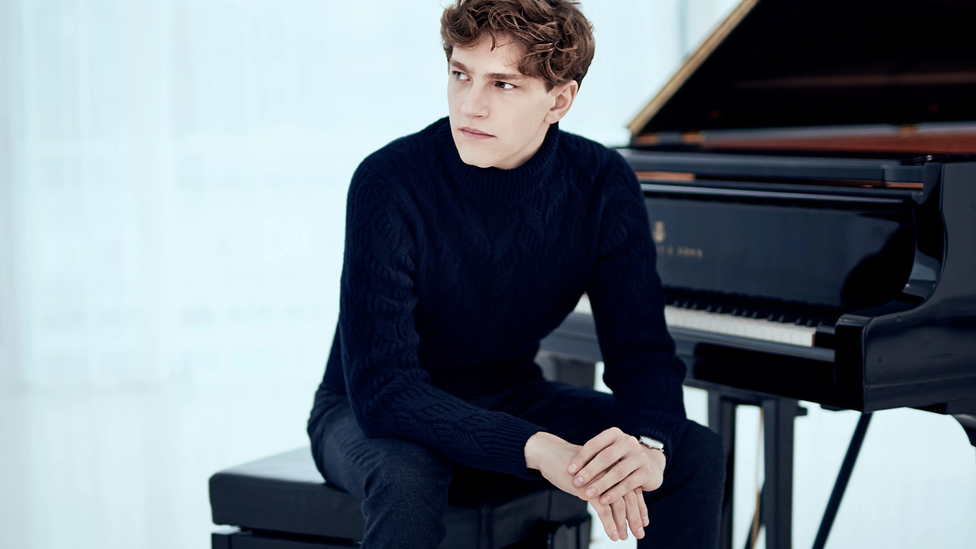 77e76b72_Lisiecki_Mendelssohn_credit-Christoph-Koestlin_5-O.jpg Jan Lisiecki