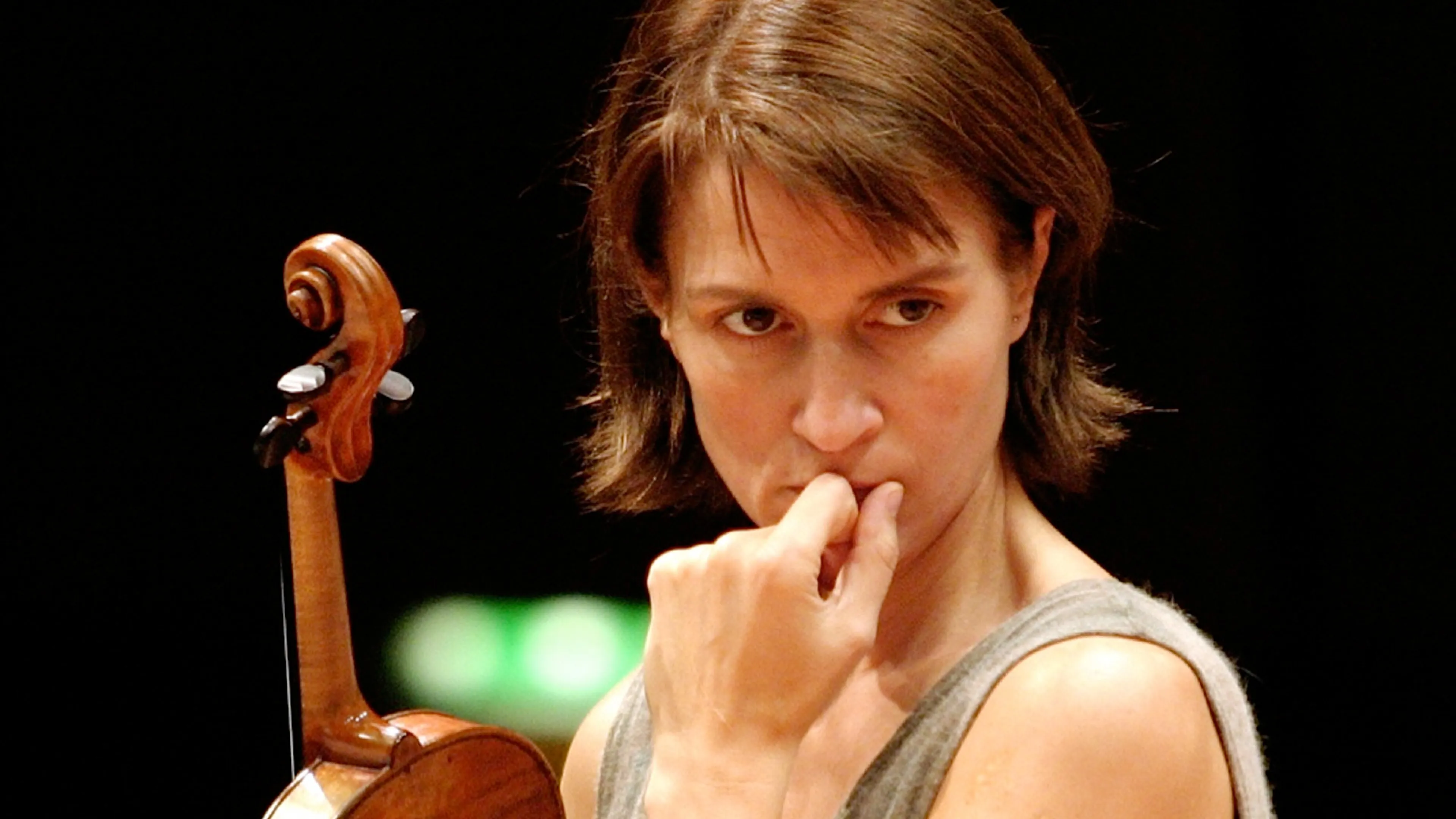 MULLOVA-Viktoria-%40Max-Pucciarielloo.jpg Viktoria Mullova