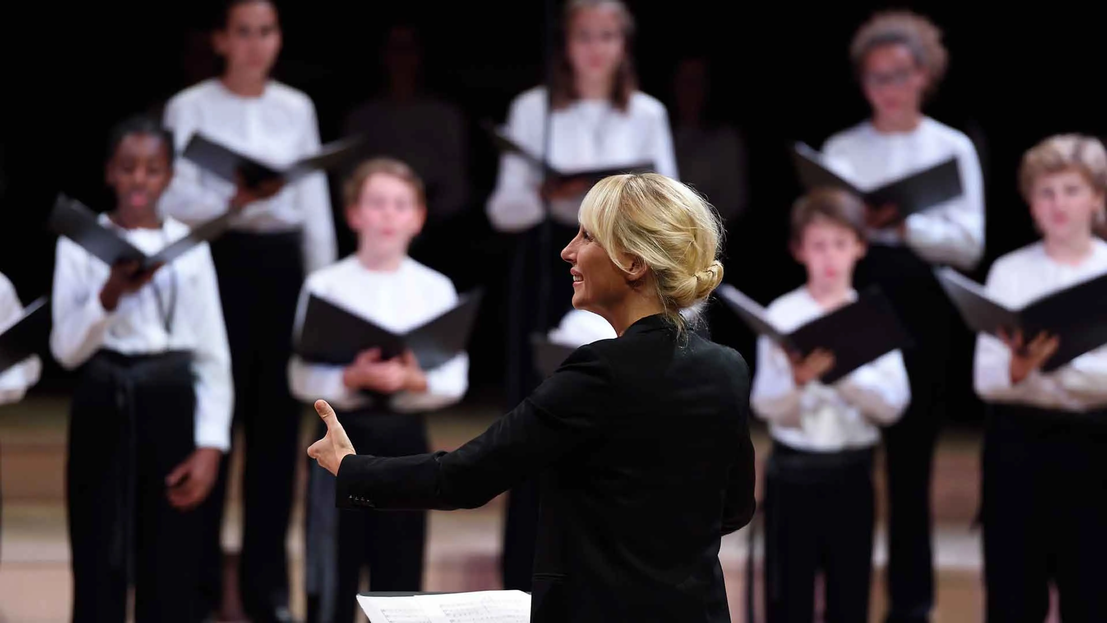 Maitrise_ABR7722-copie-O.jpg Sofi Jeannin dirige la Maîtrise de Radio France