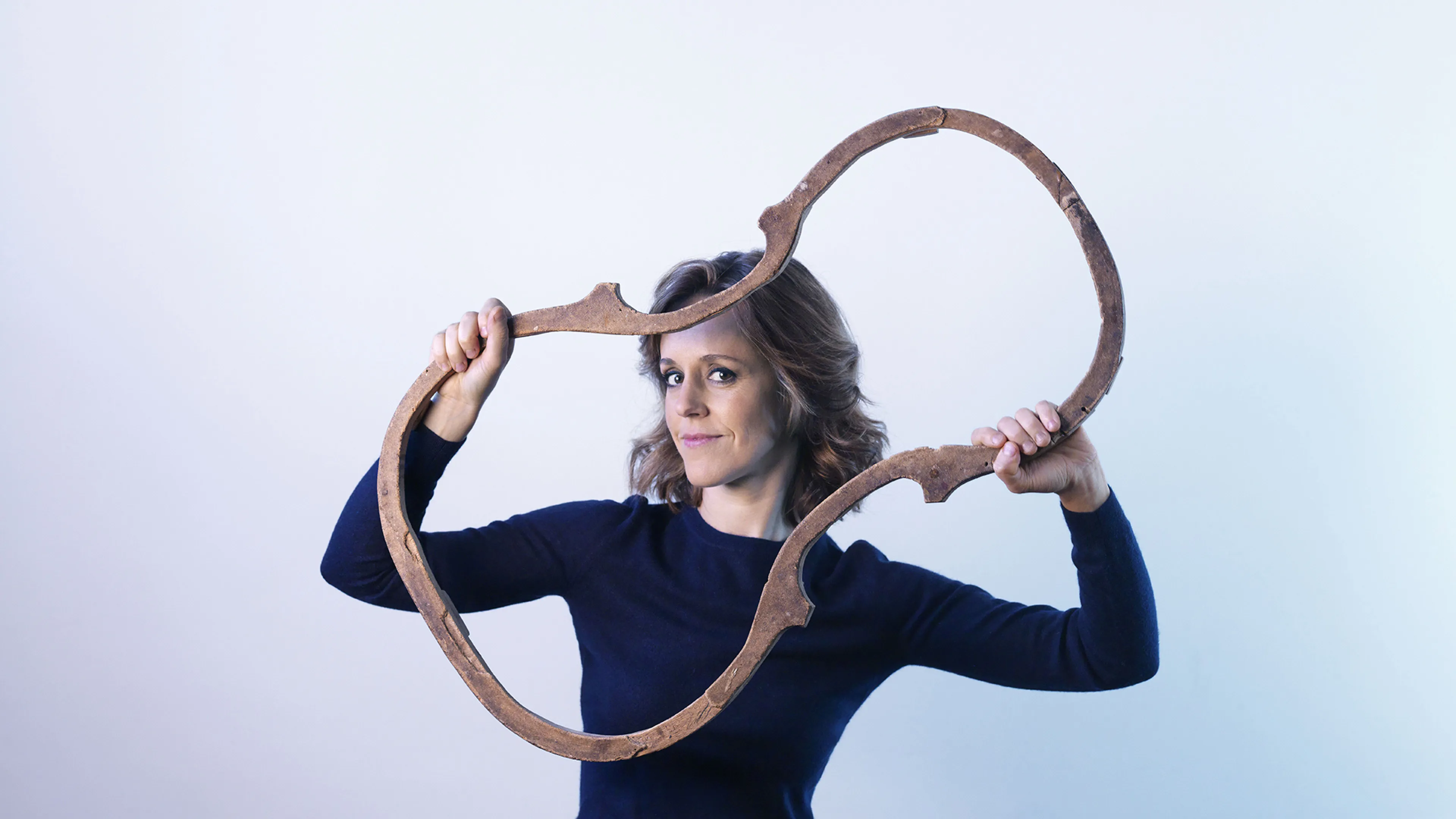 Sol-Gabetta-Pressefoto-2-2018_c_David-Maupile-182223885-O.jpg Sol Gabetta