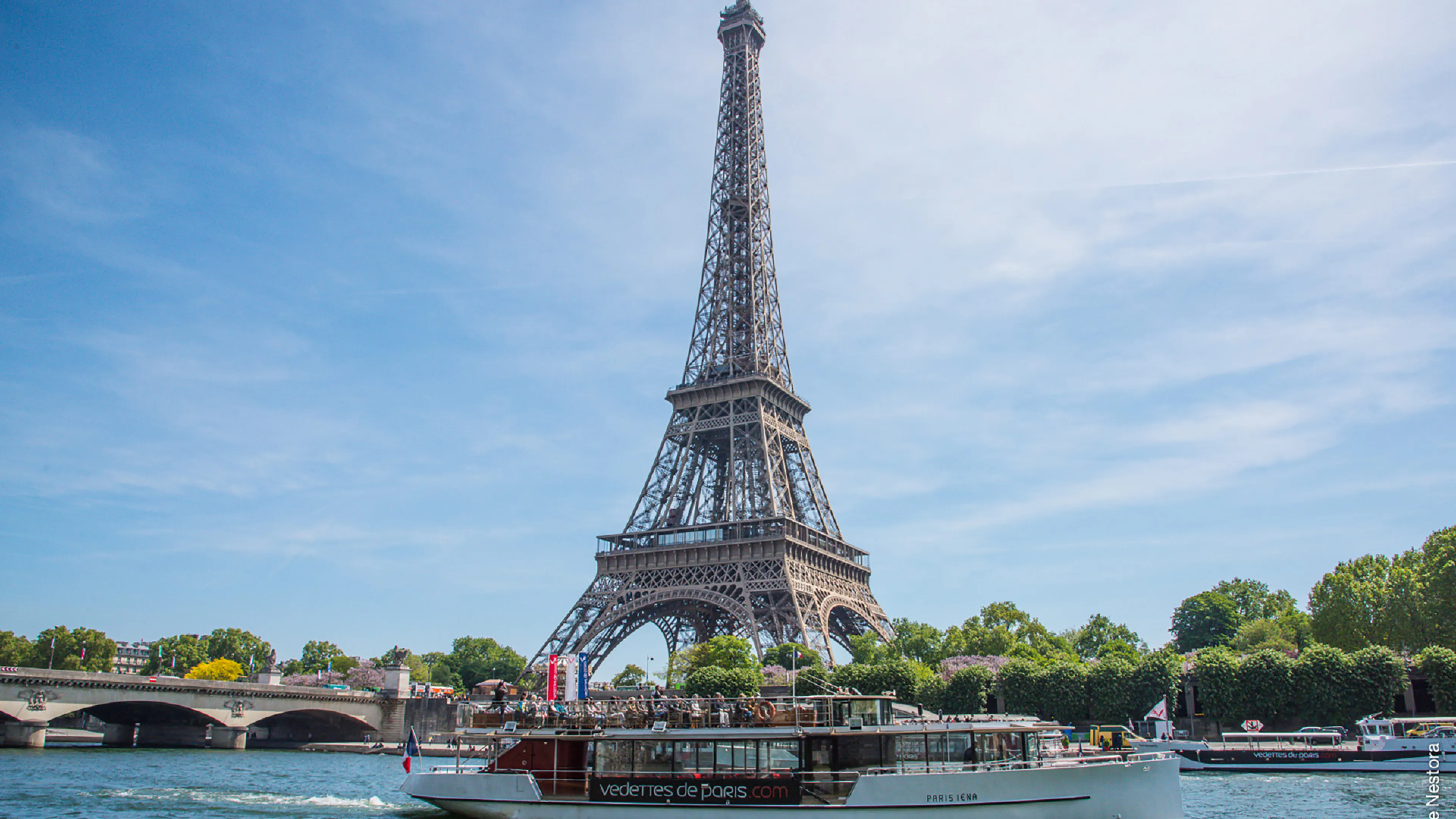 Tour%20Eiffel%201920PX.jpg
