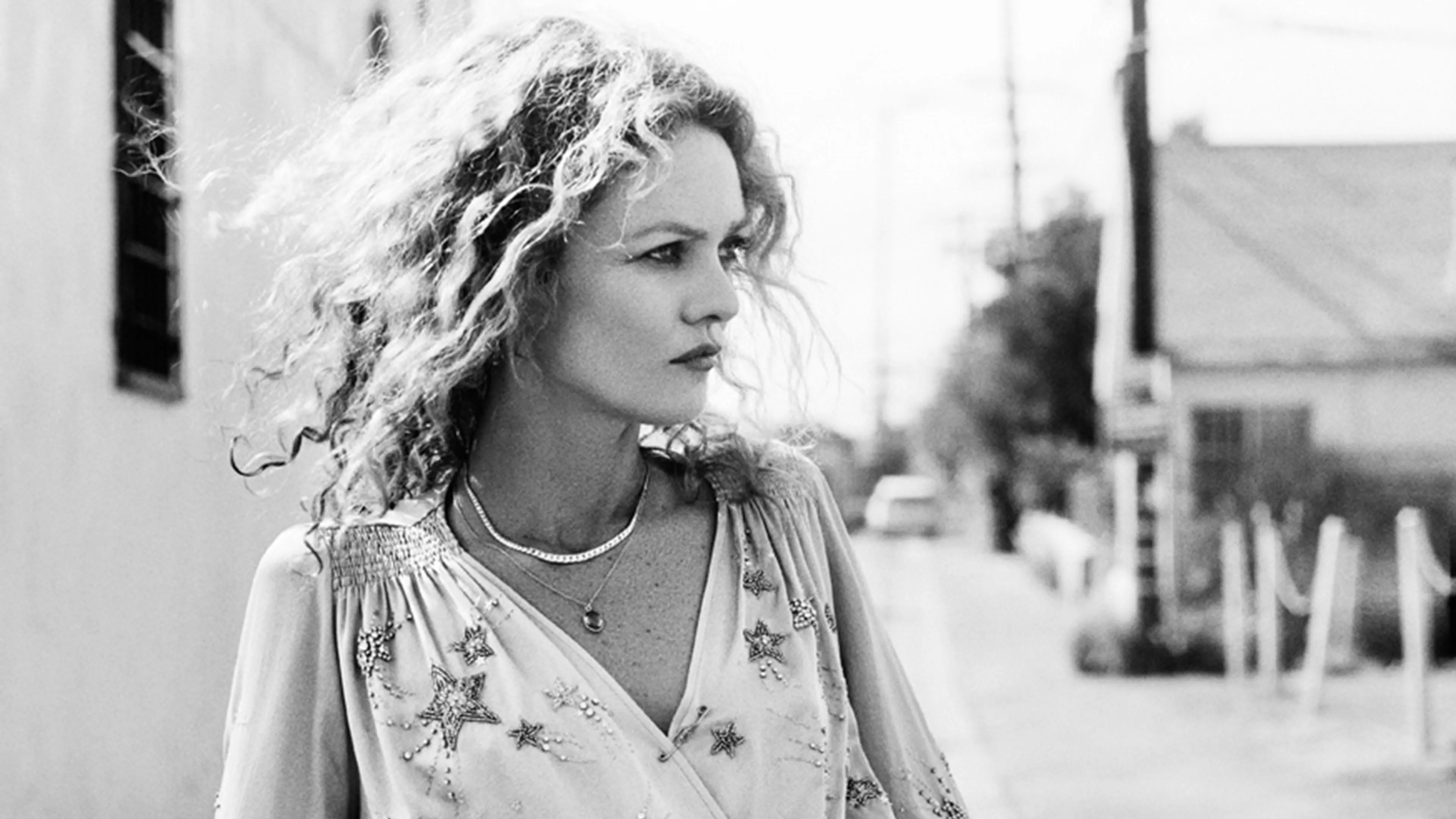 WEB-Vanessa-Paradis-2018-Zazzo.jpg Vanessa Paradis
