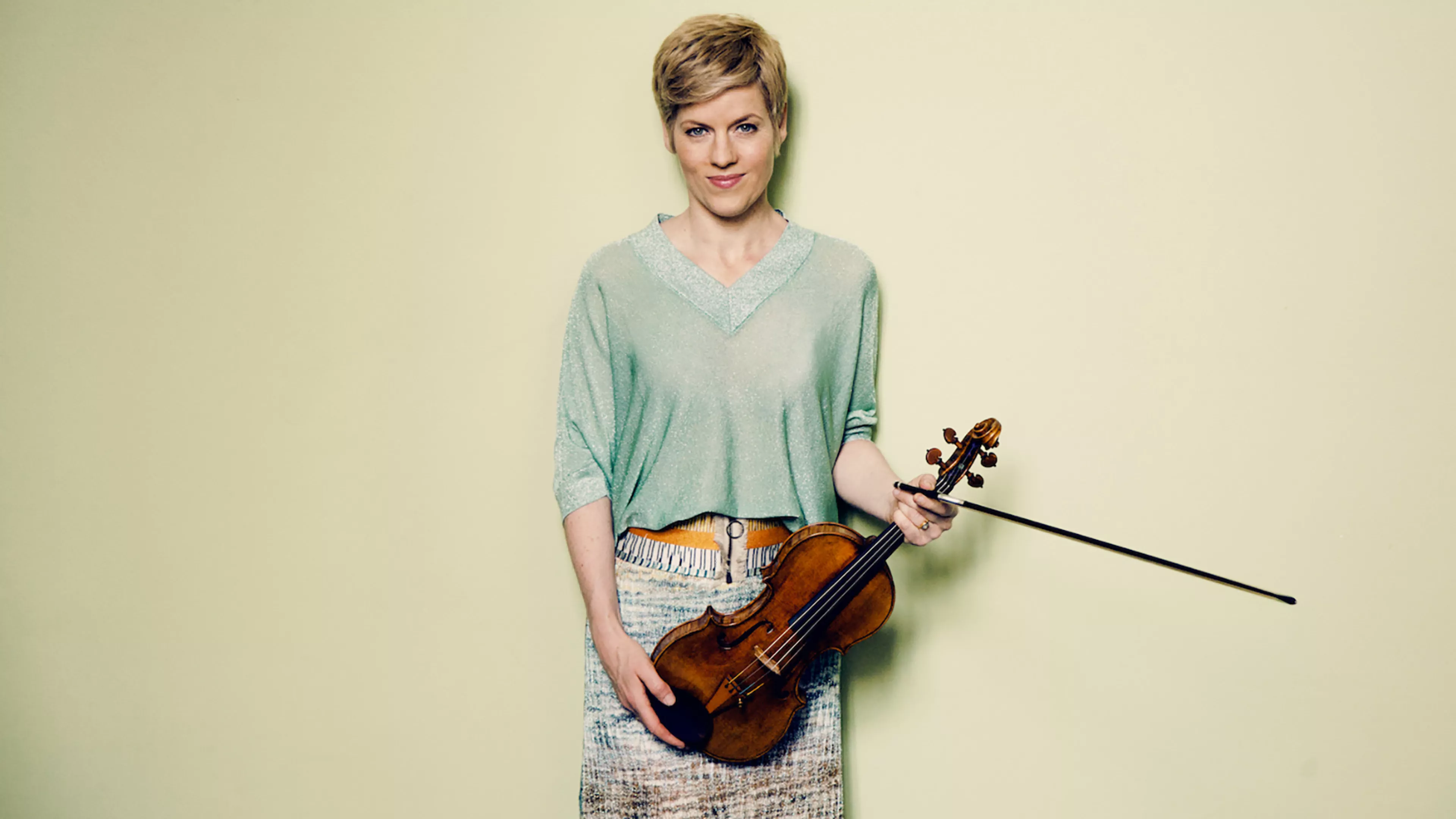isabelle-faust-c-felix-broede-6-o.jpg Isabelle Faust