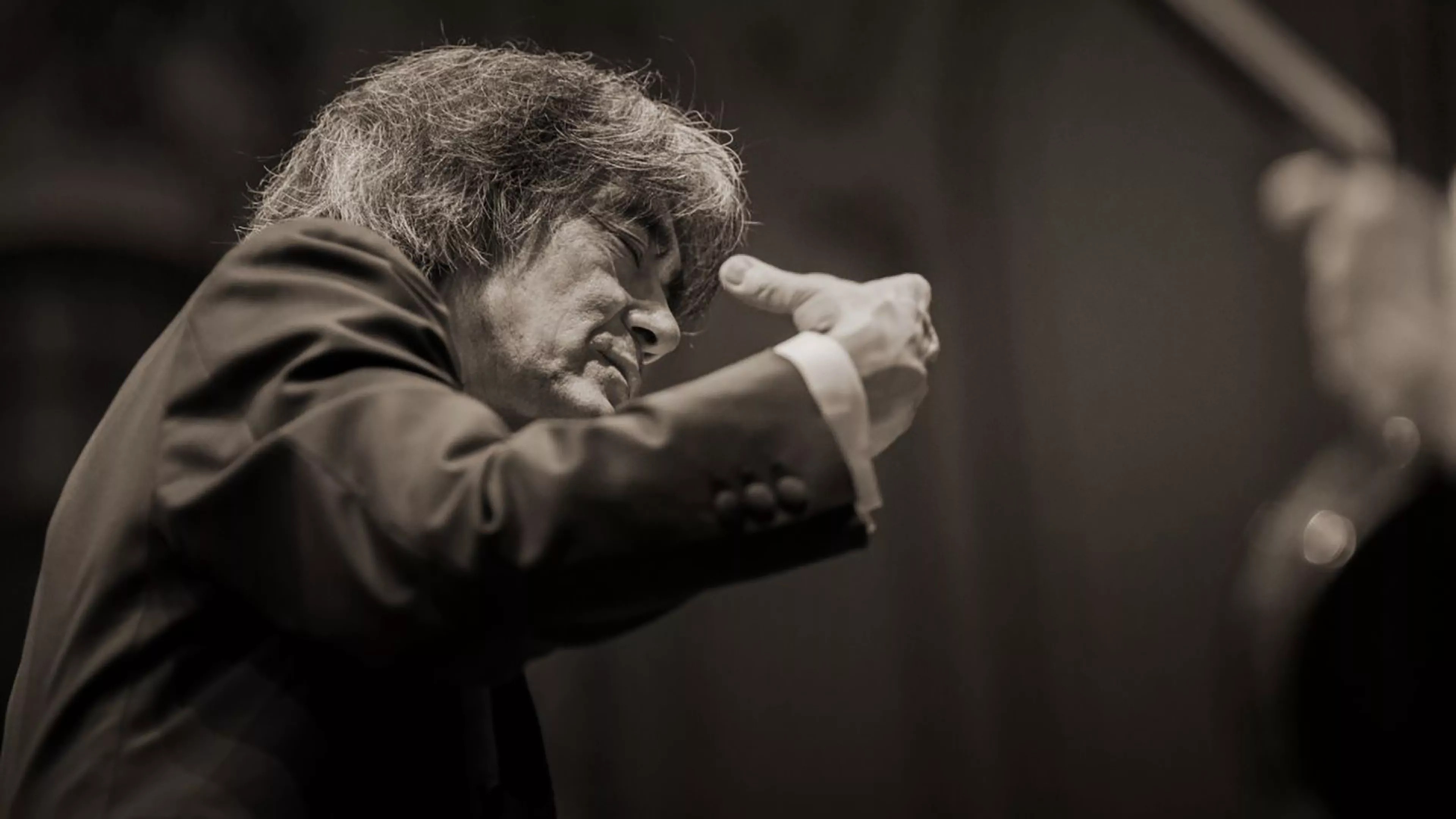 kent-nagano-c-felix-broede_3-o.jpg Kent Nagano