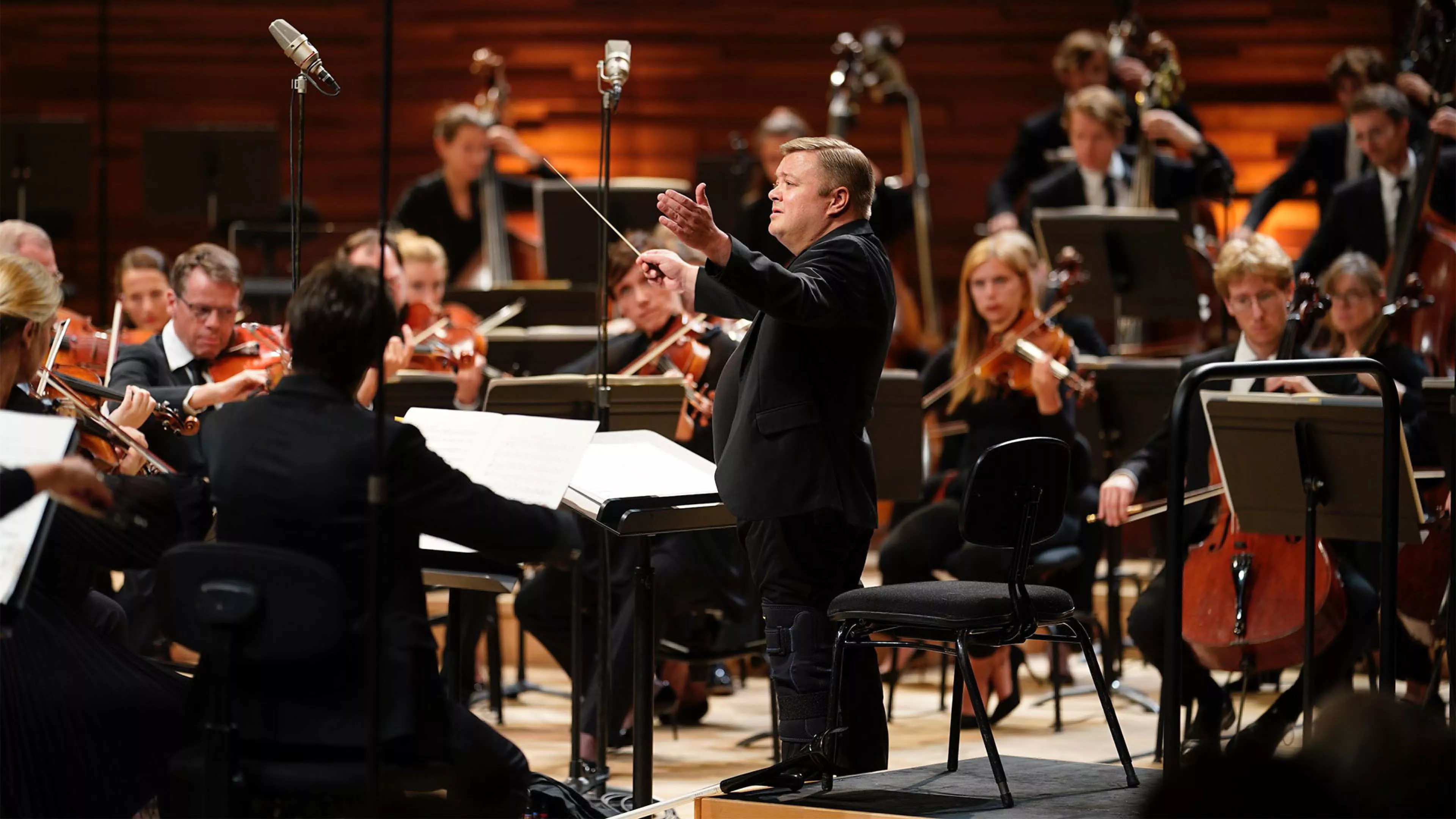 mikko-franck-et-orchestre-a-retoucher-_abr9474-o.jpg Mikko Franck