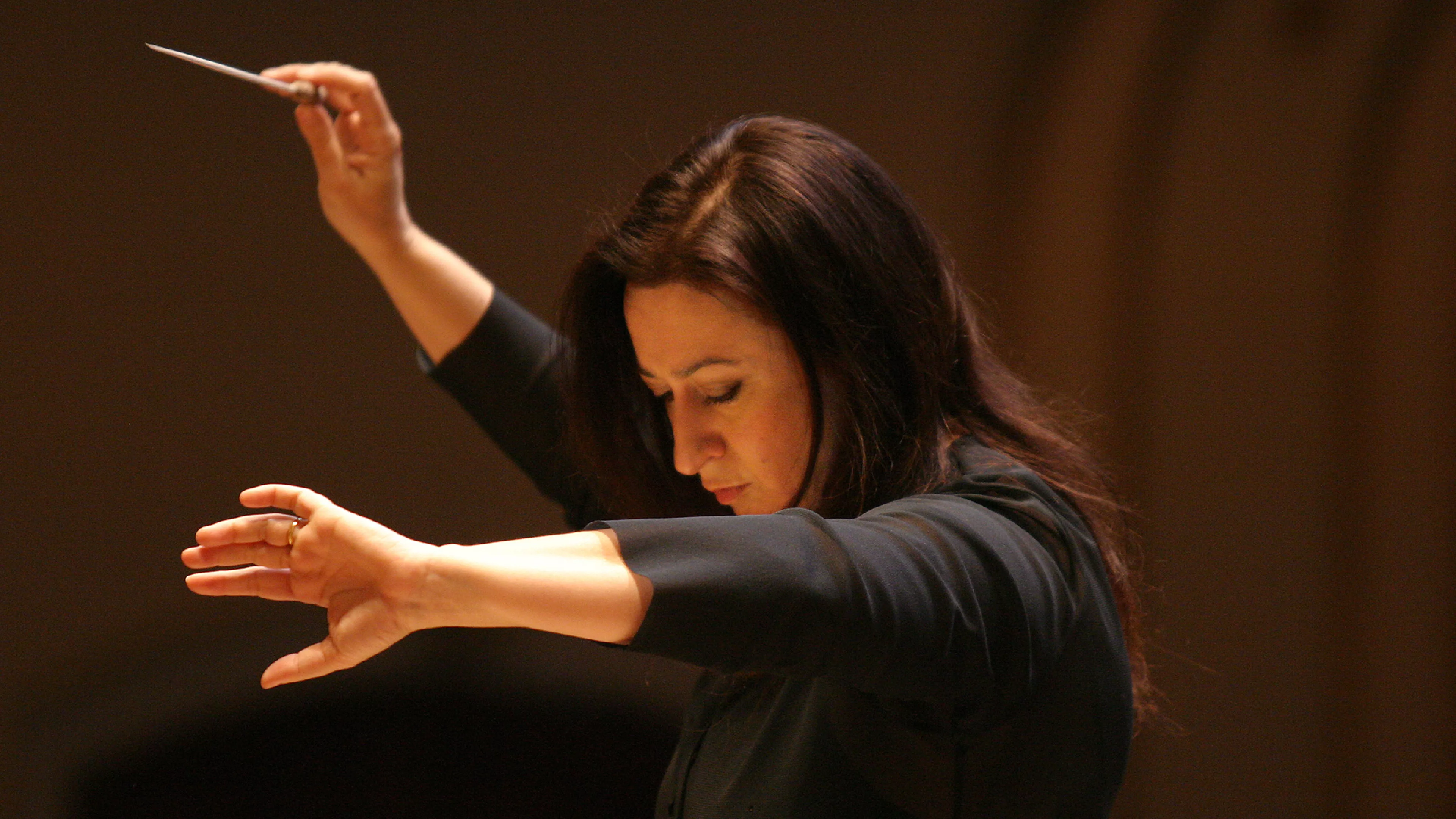young-simone-c-klaus-lefebvre-o.jpg Simone Young