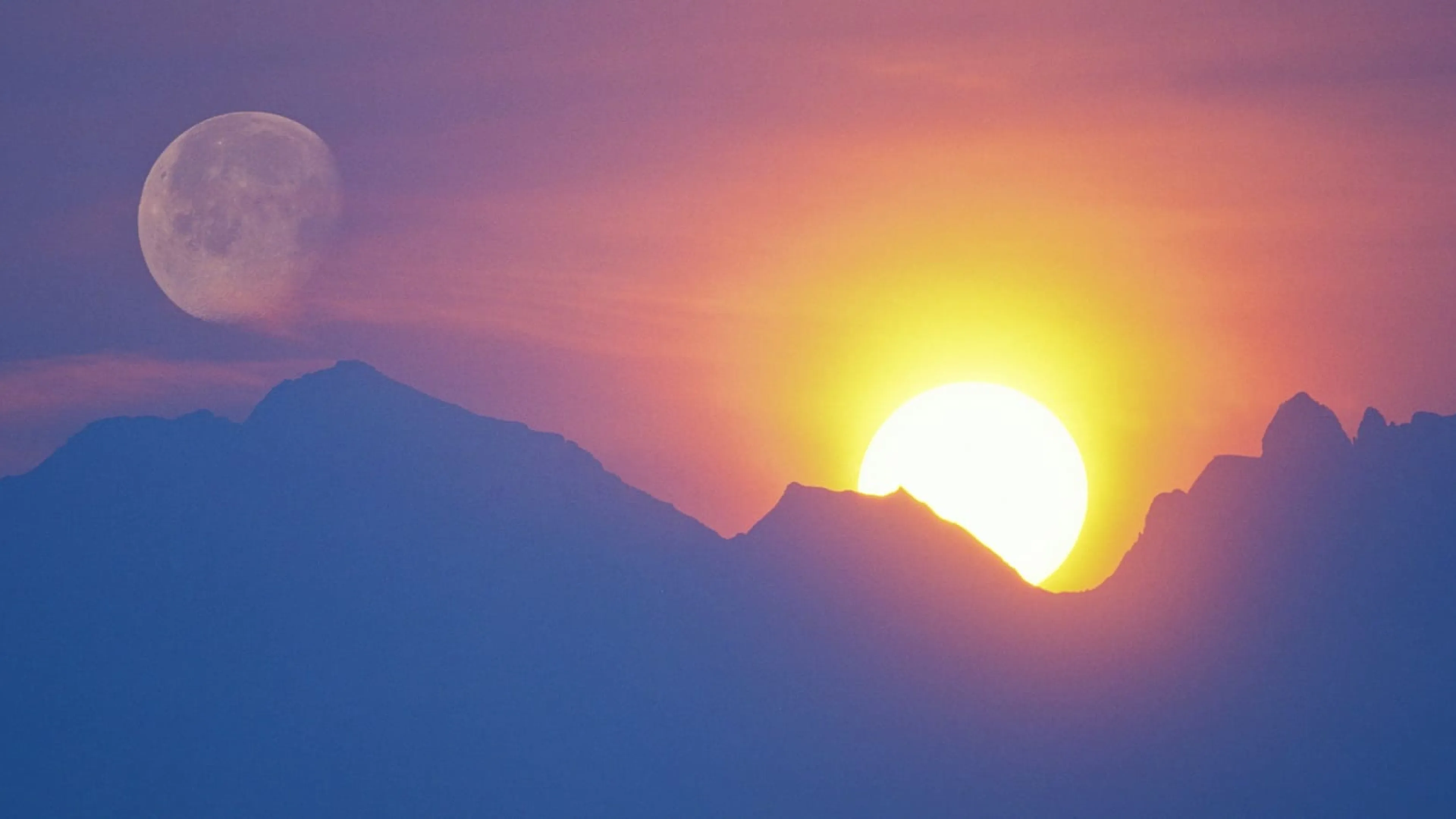 La Lune et le soleil - Fayolle La Lune et le soleil - Fayolle